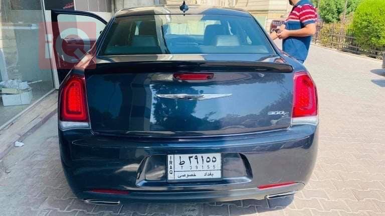 كرايسلر 300